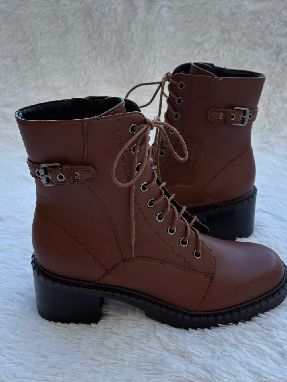 Zodiac Paxon Lace-Up Boot